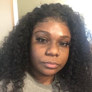 Meet your Posher, Victoria